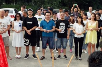 动作冒险电影《瑜伽小萝莉》开机 美女萝莉大