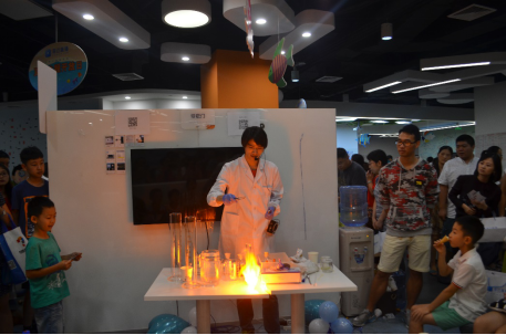 海边直播夏日开放日 学习与娱乐的完美融合