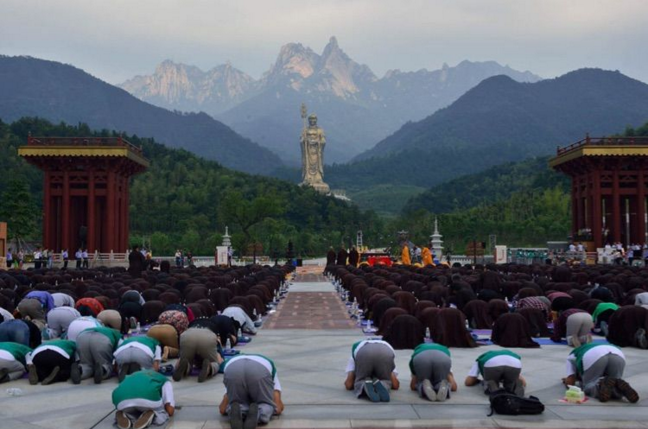 恭迎九华山大愿地藏王菩萨1321周年圣诞