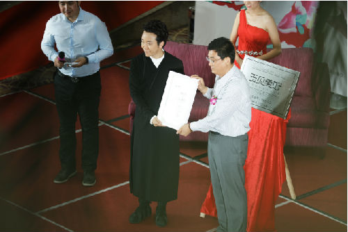 李玉刚长春专场演唱会本月启幕 维塔斯、霍尊