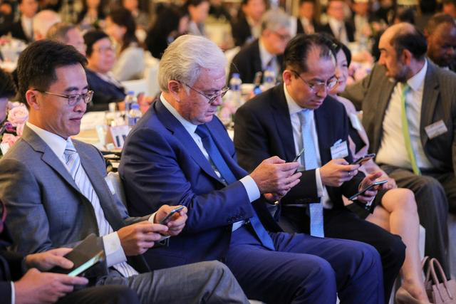 天珑移动:打破语言壁垒 糖果手机成为一带一路