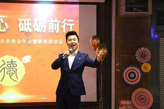 武警文工团青年男高音冯金伟老师