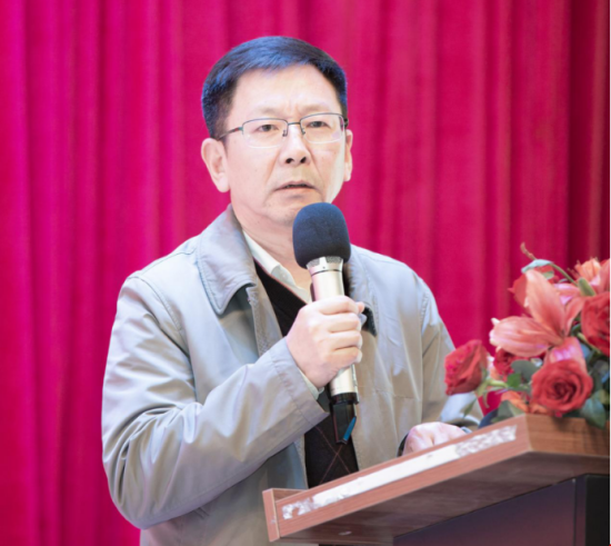 统战部副部长,安徽省工商联党组书记,安徽省光彩事业促进会会长缪学刚