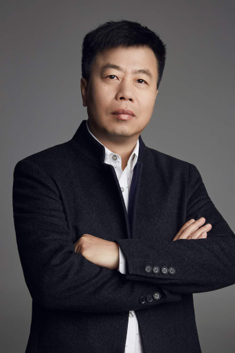 商海沉浮30载,跨界"鬼才"李宏的传奇人生