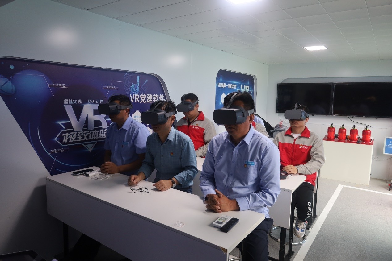 中建铁投蚌五路面项目开展智慧vr党史学习_中新网_安徽新闻
